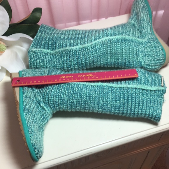Rebels sweater boots size 6 - Picture 2 of 6